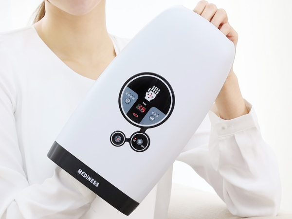 메디니스 휴먼터치 온열 손 마사지기 MVP-7790